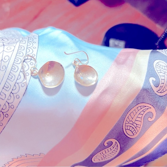 Clam Shell Earrings. - Picture 2 of 5